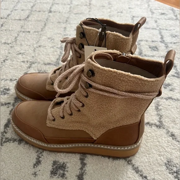Universal Thread | Shoes | Universal Threads Boots | Poshmark